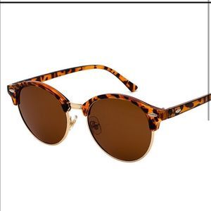 Tortoise Shell Polarized Sunglasses 🕶